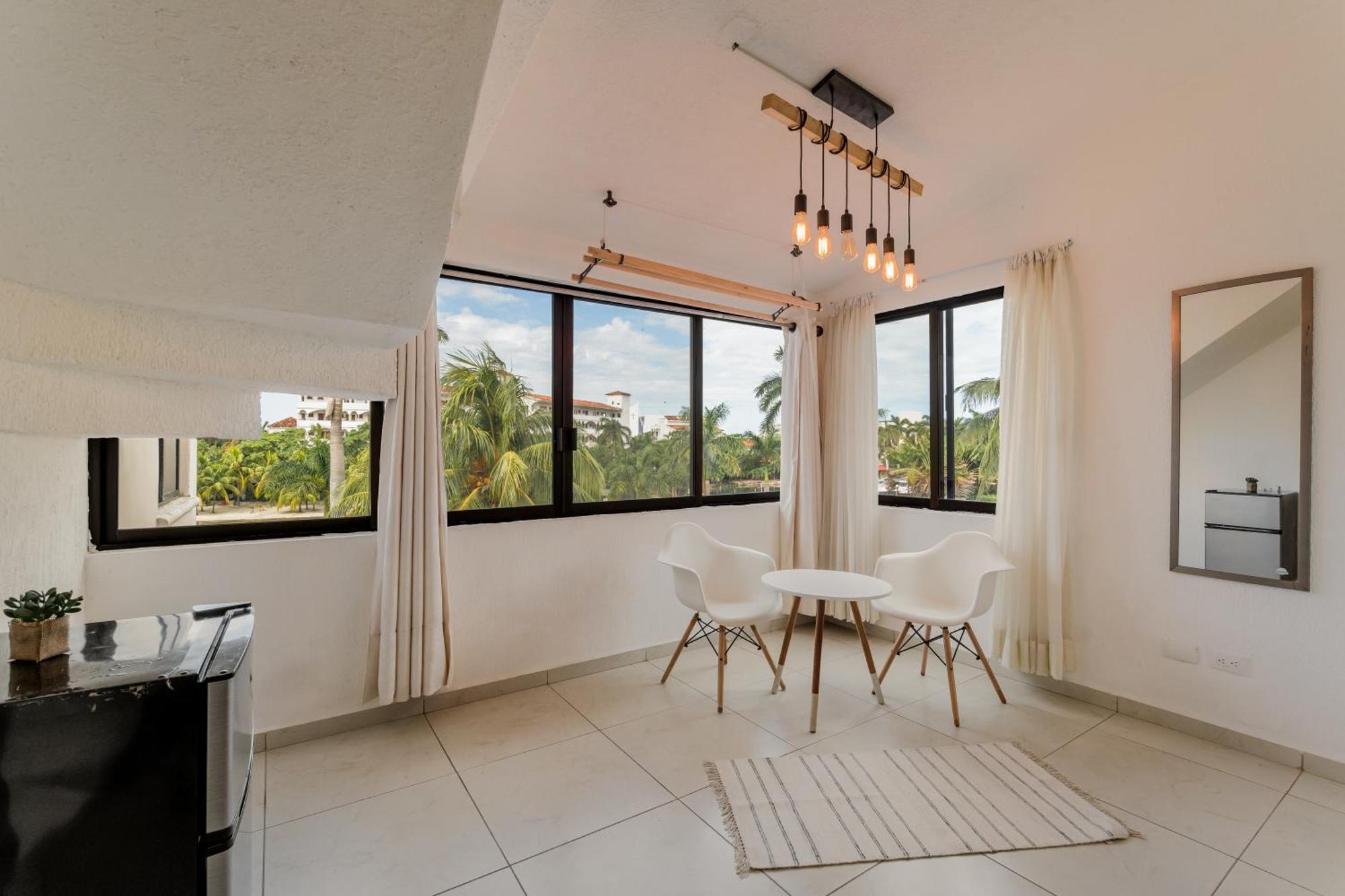 Chic Lagoon Front Villa By Casa Paraiso Cancún Exteriör bild