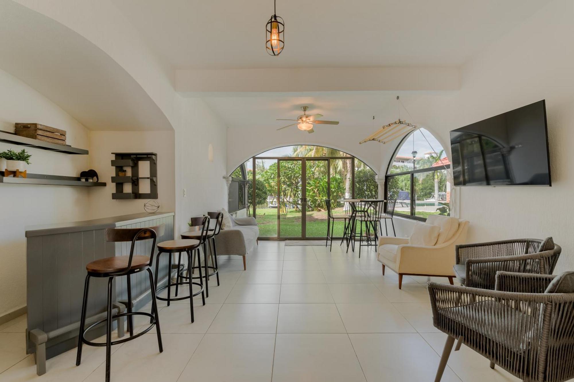 Chic Lagoon Front Villa By Casa Paraiso Cancún Exteriör bild