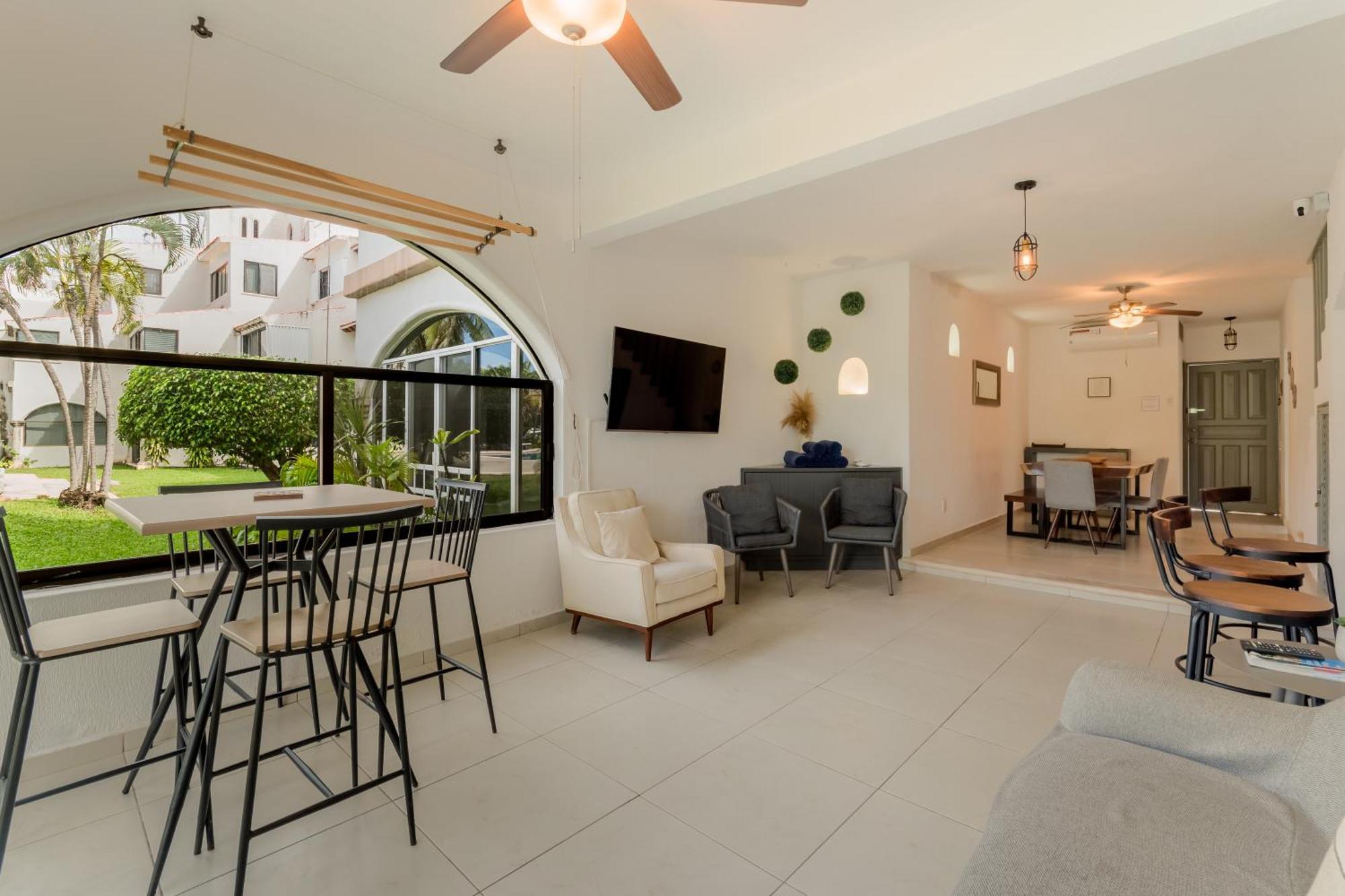 Chic Lagoon Front Villa By Casa Paraiso Cancún Exteriör bild